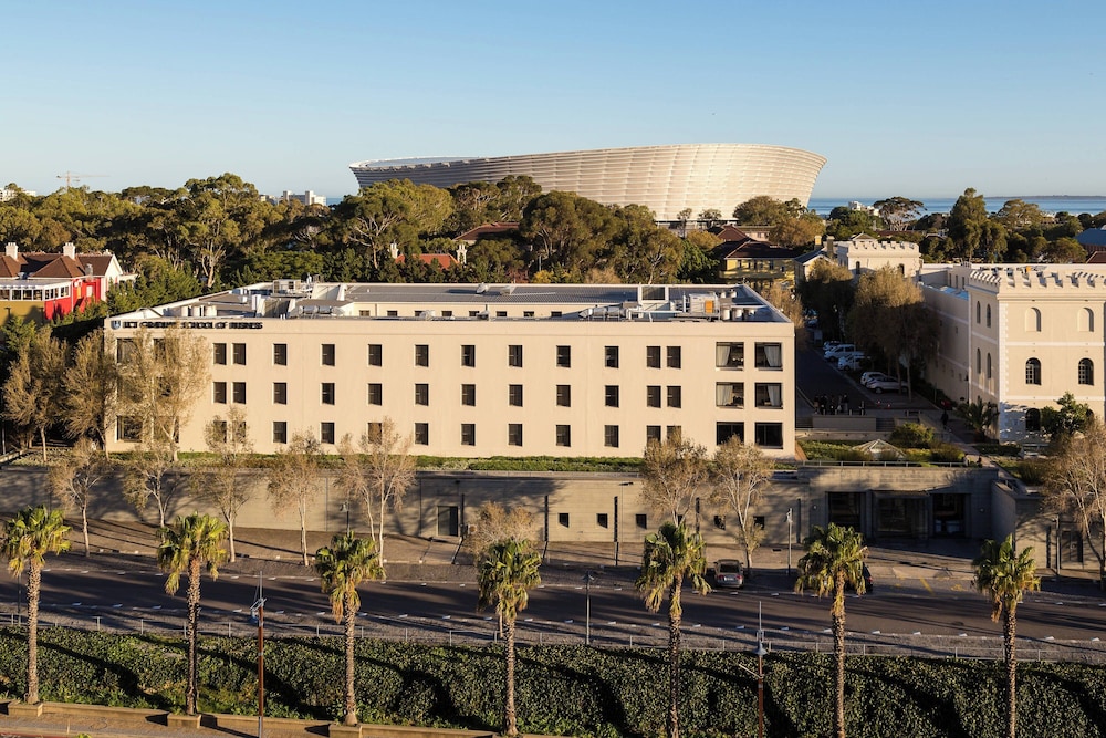 Protea Hotel by Marriott Cape Town Waterfront Breakwater Lodge — Attractions in the area in Cape Town, Western Cape