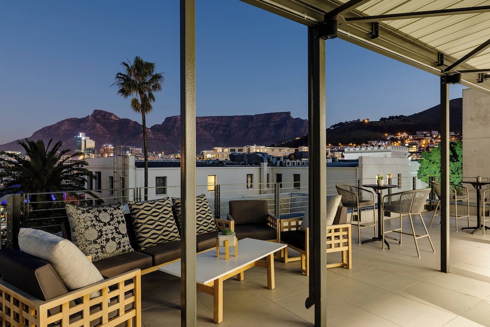 Protea Hotel by Marriott Cape Town Waterfront Breakwater Lodge — Hotel rooms in Cape Town, Western Cape