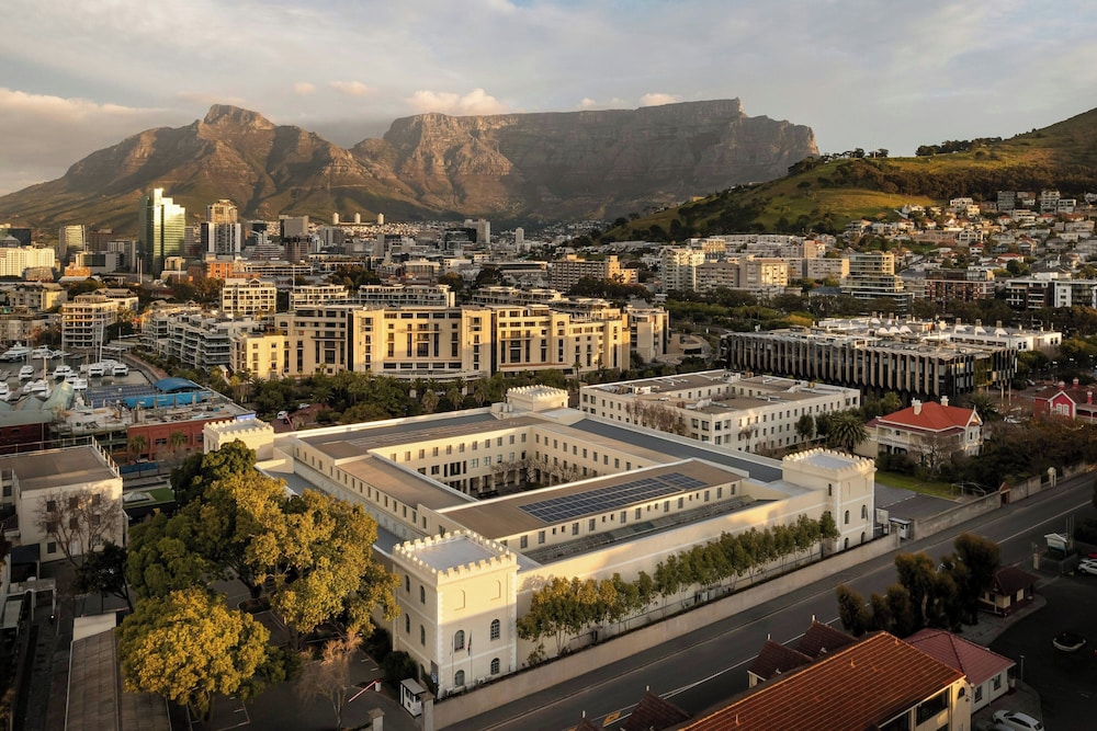 Protea Hotel by Marriott Cape Town Waterfront Breakwater Lodge — Attractions in the area in Cape Town, Western Cape