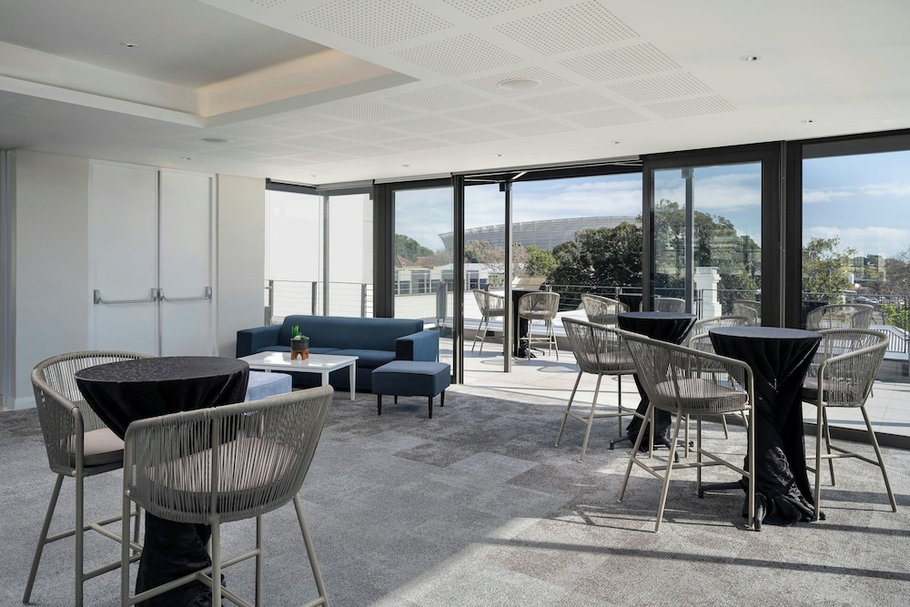 Protea Hotel by Marriott Cape Town Waterfront Breakwater Lodge — Restaurant & bars in Cape Town, Western Cape