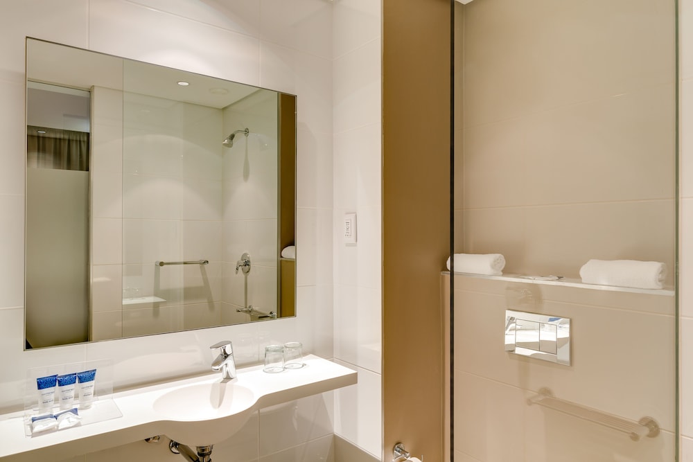 Protea Hotel by Marriott Cape Town Waterfront Breakwater Lodge — Hotel rooms in Cape Town, Western Cape