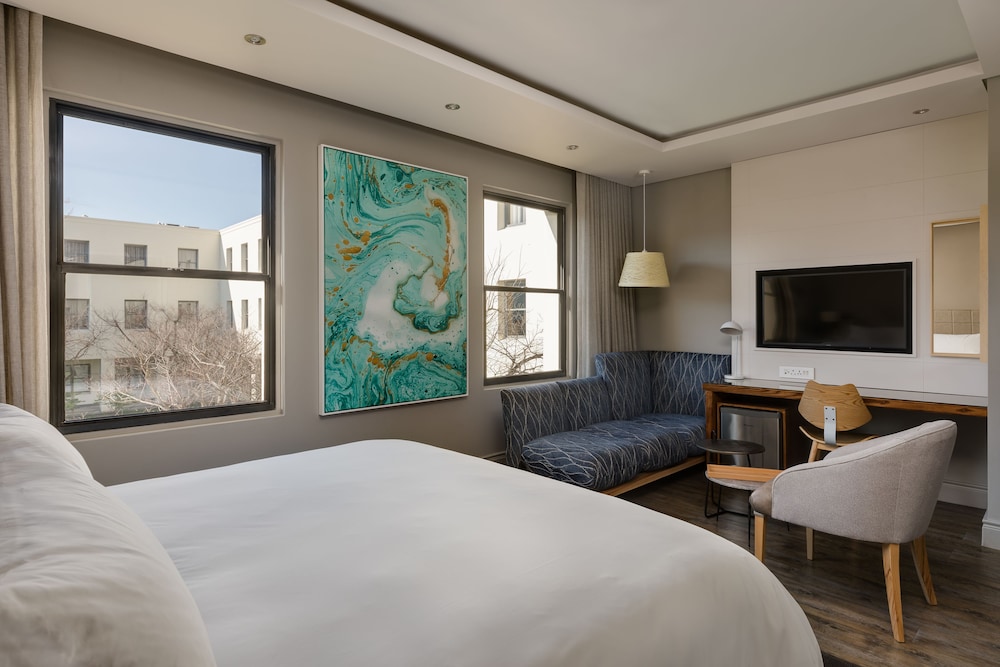 Protea Hotel by Marriott Cape Town Waterfront Breakwater Lodge — Hotel rooms in Cape Town, Western Cape