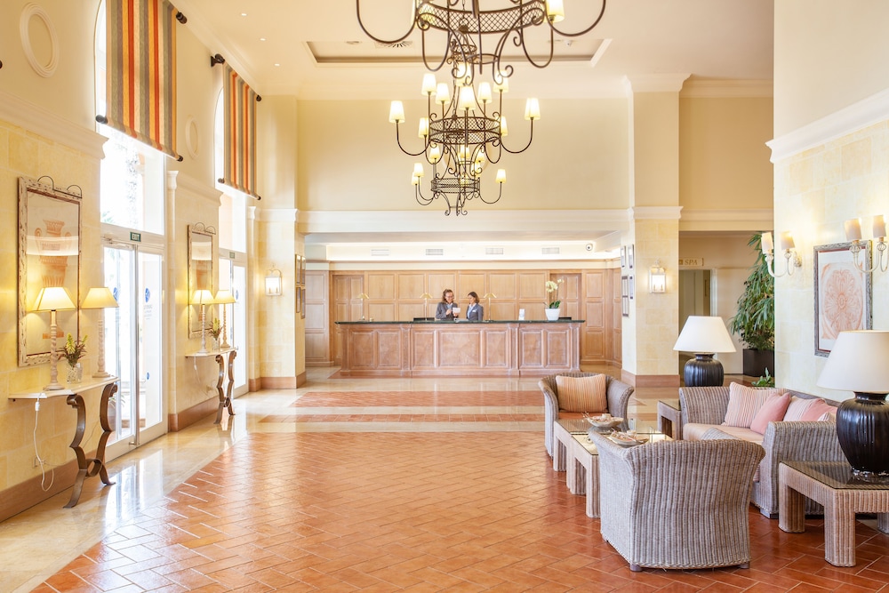 Grupotel Macarella Suites & Spa — Hotel building in Cala'n Bosch, Balearic Islands