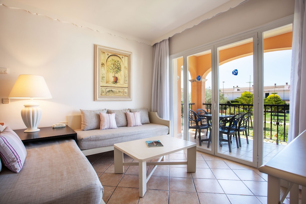 Grupotel Macarella Suites & Spa — Hotel rooms in Cala'n Bosch, Balearic Islands