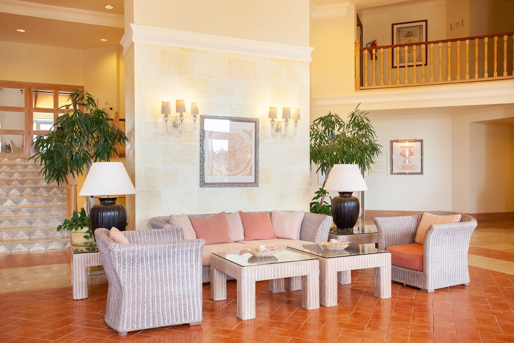 Grupotel Macarella Suites & Spa — Hotel building in Cala'n Bosch, Balearic Islands