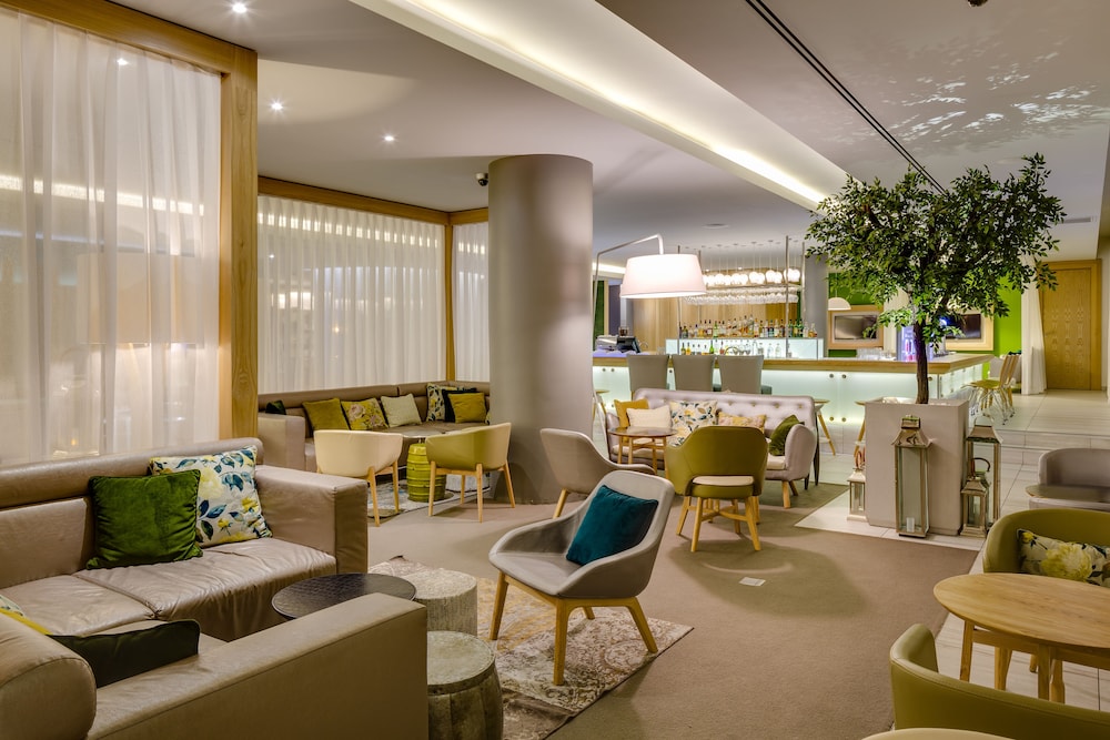 Protea Hotel Fire & Ice by Marriott Cape Town — Restaurant & bars in Cape Town, Western Cape