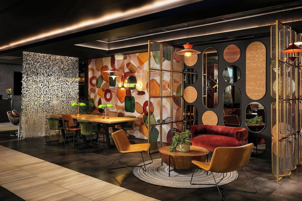 Protea Hotel Fire & Ice by Marriott Cape Town — Restaurant & bars in Cape Town, Western Cape