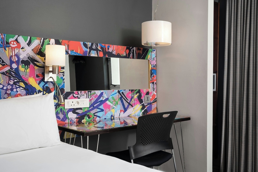 Protea Hotel Fire & Ice by Marriott Cape Town — Hotel rooms in Cape Town, Western Cape