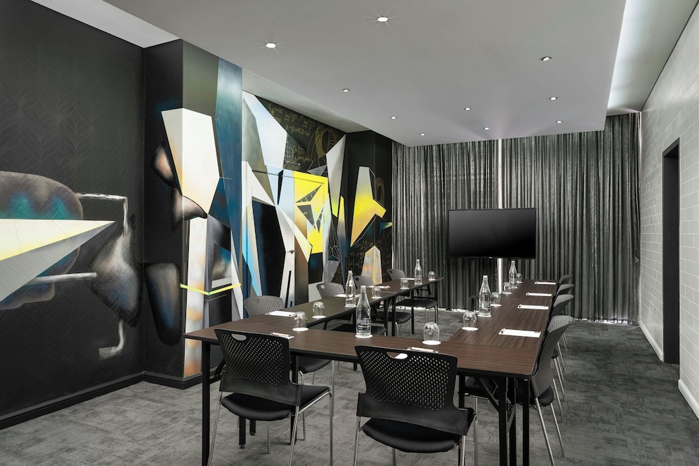 Protea Hotel Fire & Ice by Marriott Cape Town — Restaurant & bars in Cape Town, Western Cape