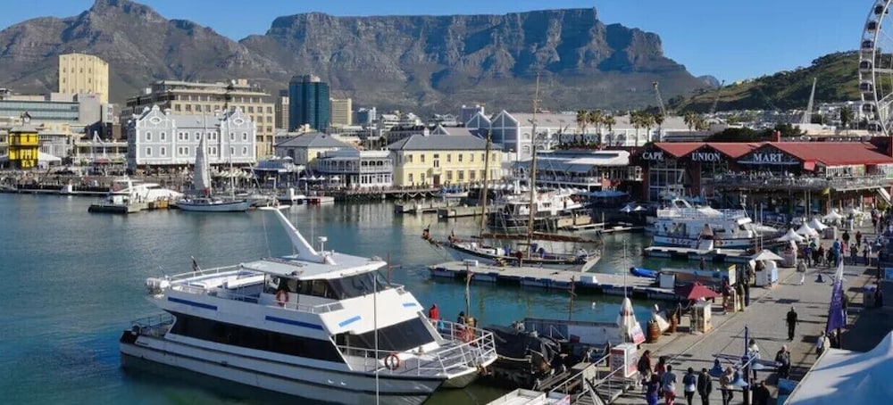 Protea Hotel Fire & Ice by Marriott Cape Town — Attractions in the area in Cape Town, Western Cape