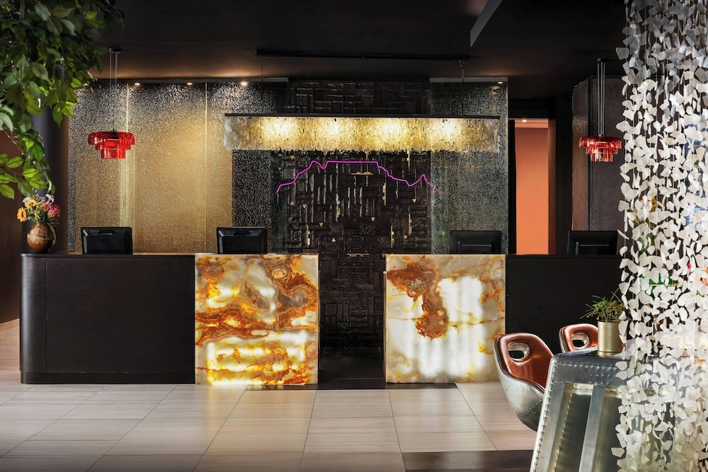 Protea Hotel Fire & Ice by Marriott Cape Town — Restaurant & bars in Cape Town, Western Cape