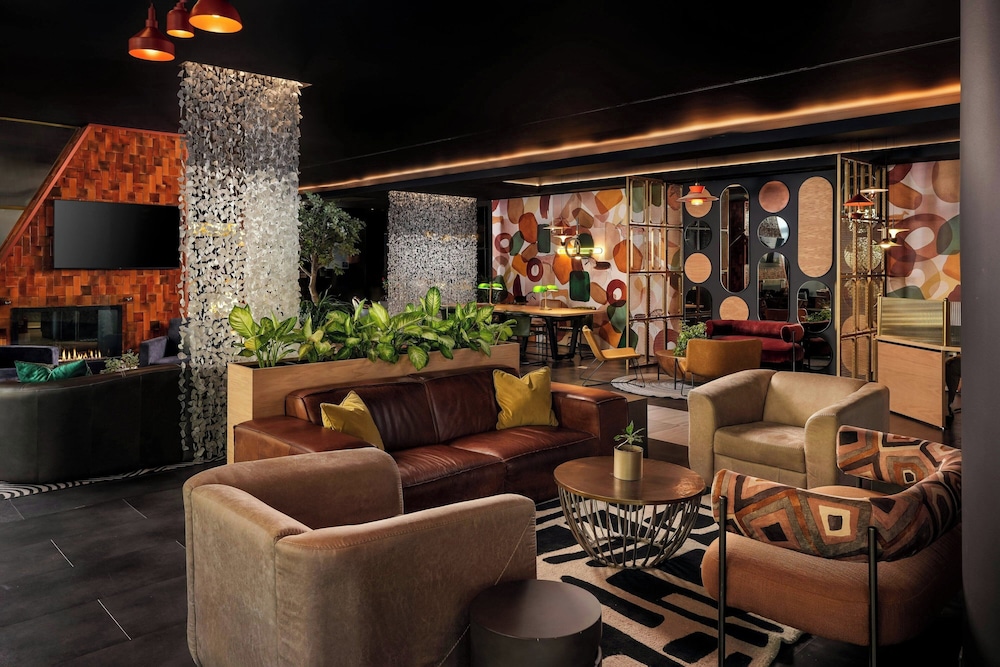 Protea Hotel Fire & Ice by Marriott Cape Town — Restaurant & bars in Cape Town, Western Cape