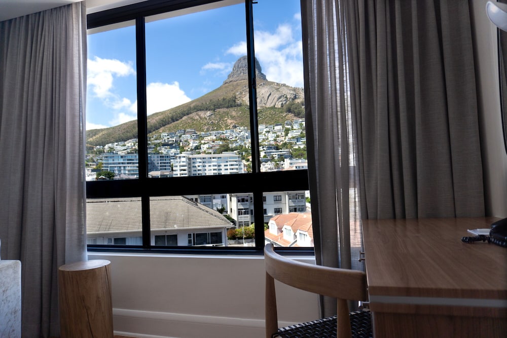 President Hotel — Hotel rooms in Cape Town, Western Cape
