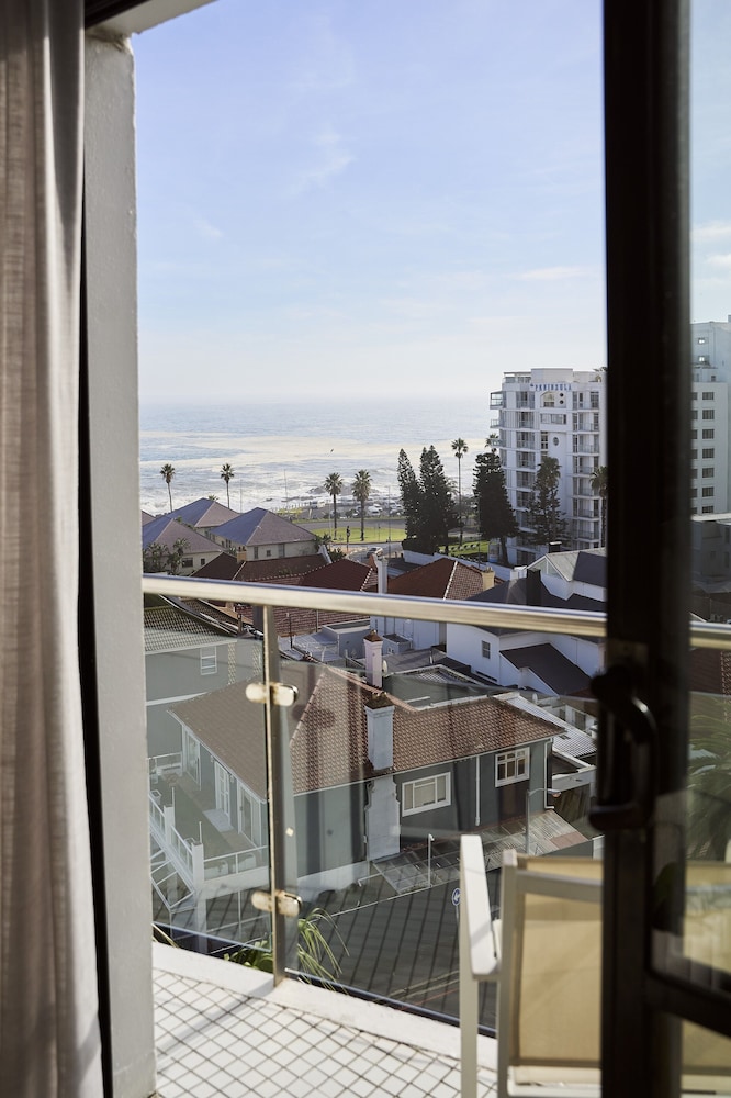 President Hotel — Attractions in the area in Cape Town, Western Cape
