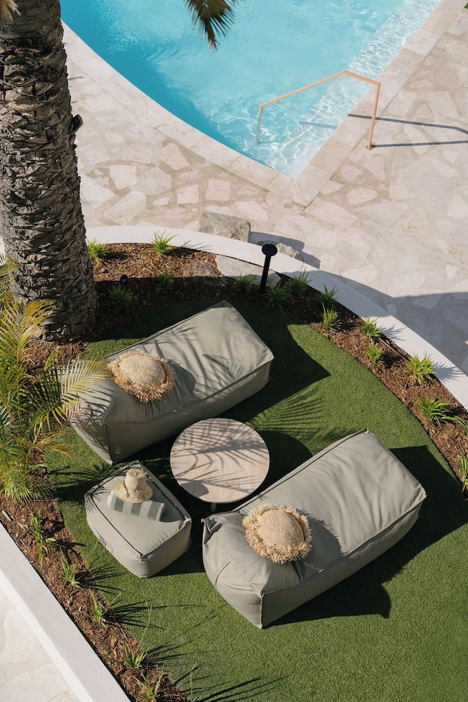 President Hotel — Swimming pool in Cape Town, Western Cape