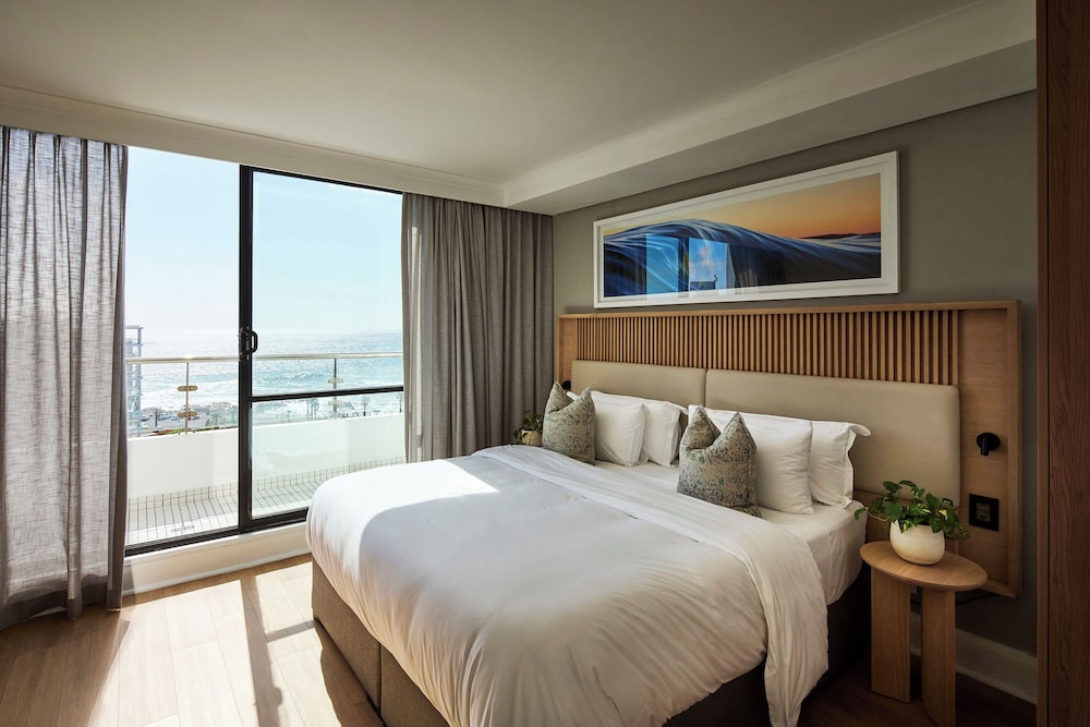 President Hotel — Hotel rooms in Cape Town, Western Cape