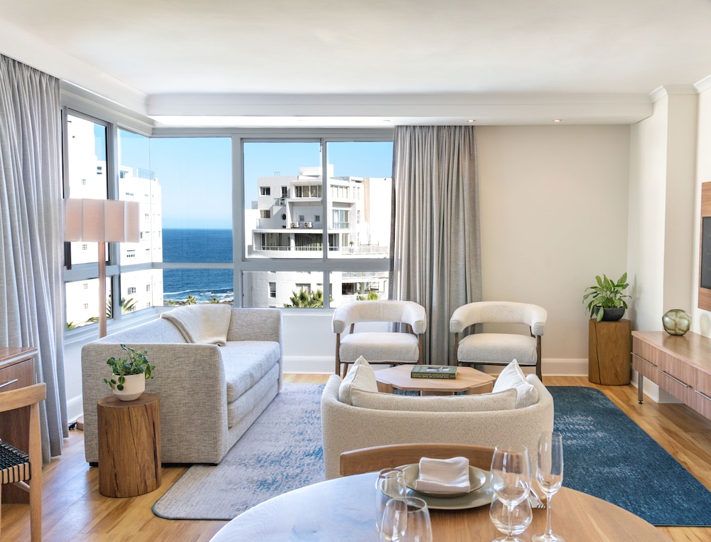President Hotel — Hotel rooms in Cape Town, Western Cape