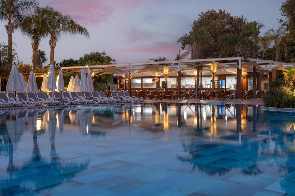 Side Star Elegance Hotel - Ultra All Inclusive — Swimming pool in Side