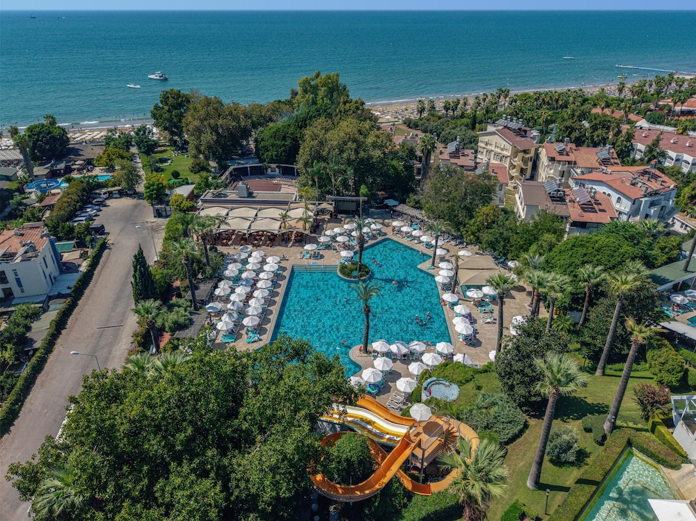 Side Star Elegance Hotel - Ultra All Inclusive — Swimming pool in Side