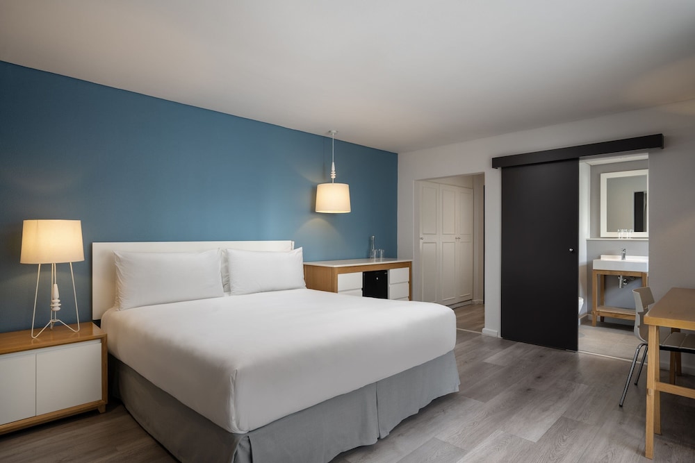 Protea Hotel by Marriott Cape Town Sea Point — Hotel rooms in Cape Town, Western Cape
