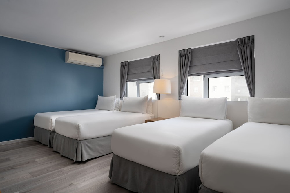 Protea Hotel by Marriott Cape Town Sea Point — Hotel rooms in Cape Town, Western Cape