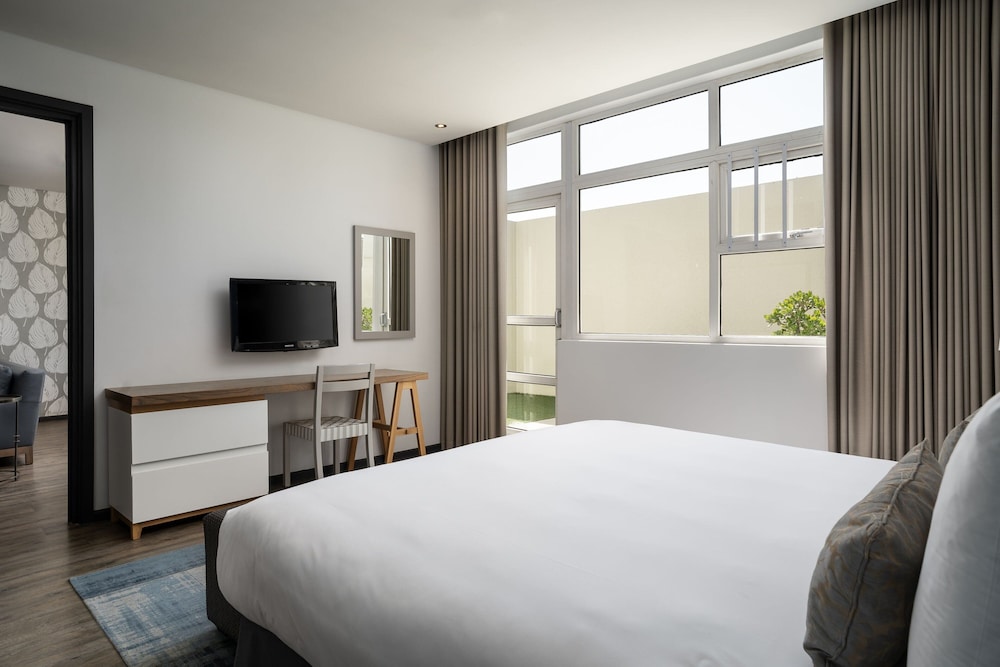 Protea Hotel by Marriott Cape Town Sea Point — Hotel rooms in Cape Town, Western Cape