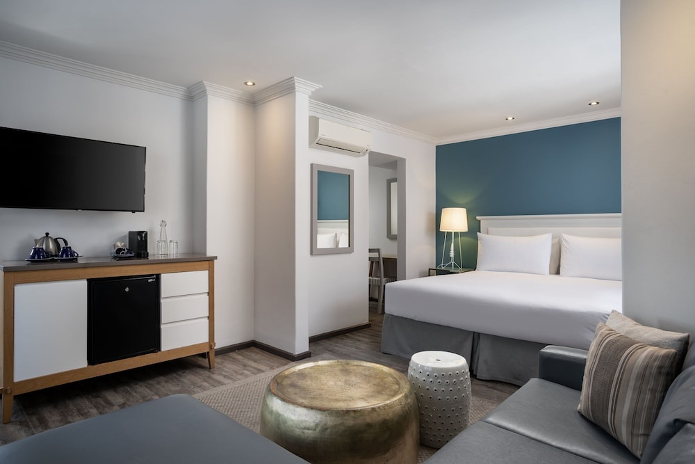 Protea Hotel by Marriott Cape Town Sea Point — Hotel rooms in Cape Town, Western Cape