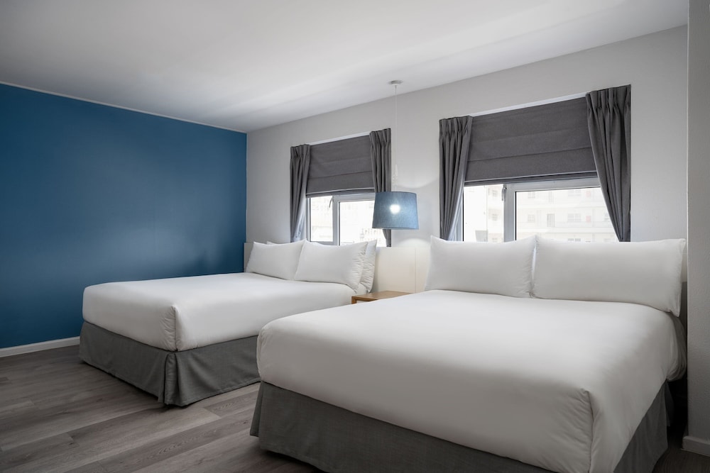 Protea Hotel by Marriott Cape Town Sea Point — Hotel rooms in Cape Town, Western Cape
