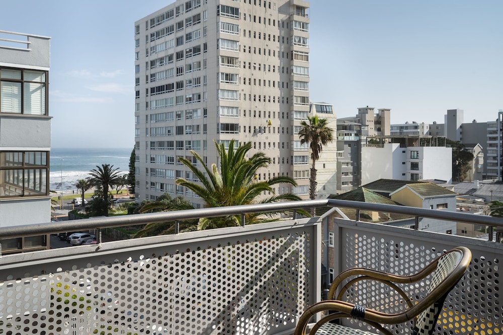 Protea Hotel by Marriott Cape Town Sea Point — Attractions in the area in Cape Town, Western Cape