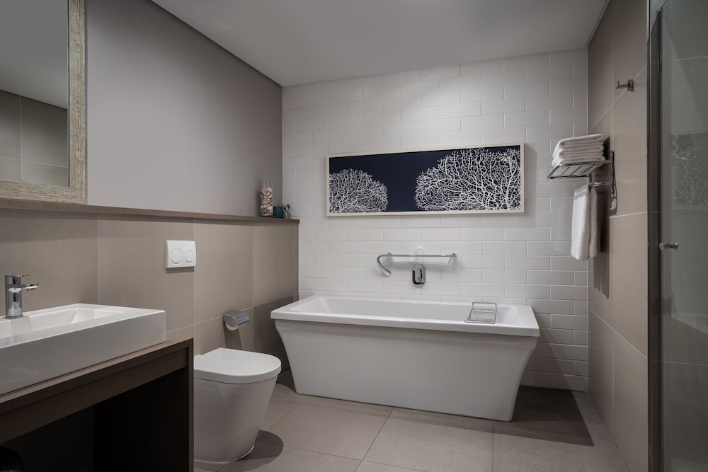 Protea Hotel by Marriott Cape Town Sea Point — Hotel rooms in Cape Town, Western Cape