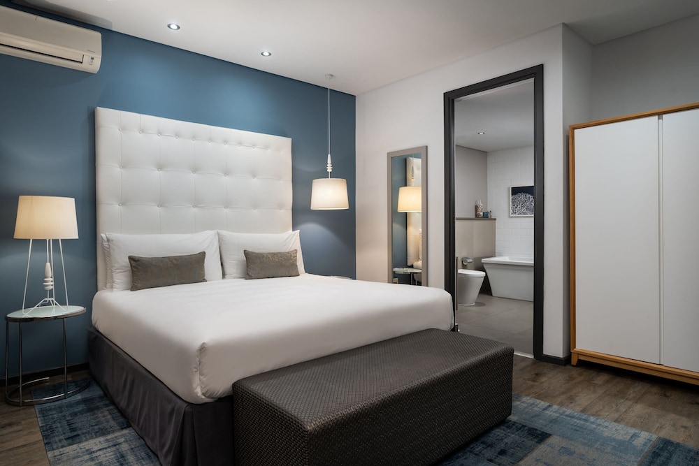 Protea Hotel by Marriott Cape Town Sea Point — Hotel rooms in Cape Town, Western Cape