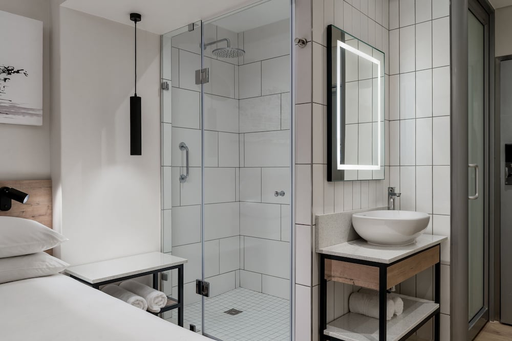 Protea Hotel by Marriott Cape Town Sea Point — Hotel rooms in Cape Town, Western Cape