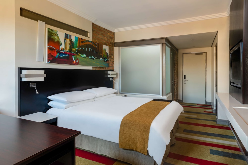 Garden Court Victoria Junction — Hotel rooms in Cape Town, Western Cape