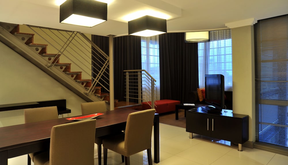 Garden Court Victoria Junction — Hotel rooms in Cape Town, Western Cape