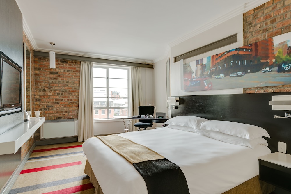Garden Court Victoria Junction — Hotel rooms in Cape Town, Western Cape