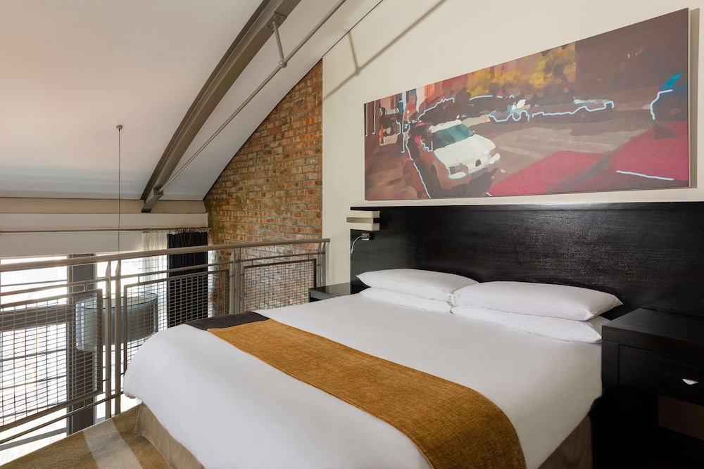 Garden Court Victoria Junction — Hotel rooms in Cape Town, Western Cape
