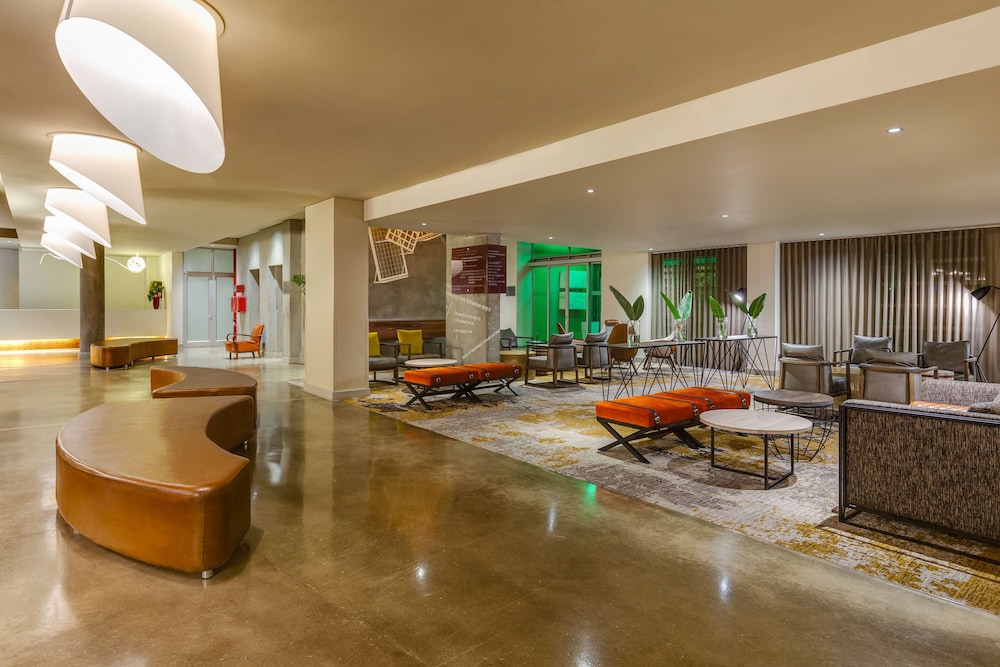 Garden Court Victoria Junction — Hotel rooms in Cape Town, Western Cape