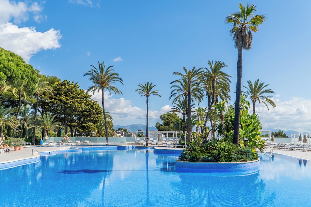 GPRO Valparaiso Palace & Spa — Swimming pool in Palma de Mallorca, Balearic Islands