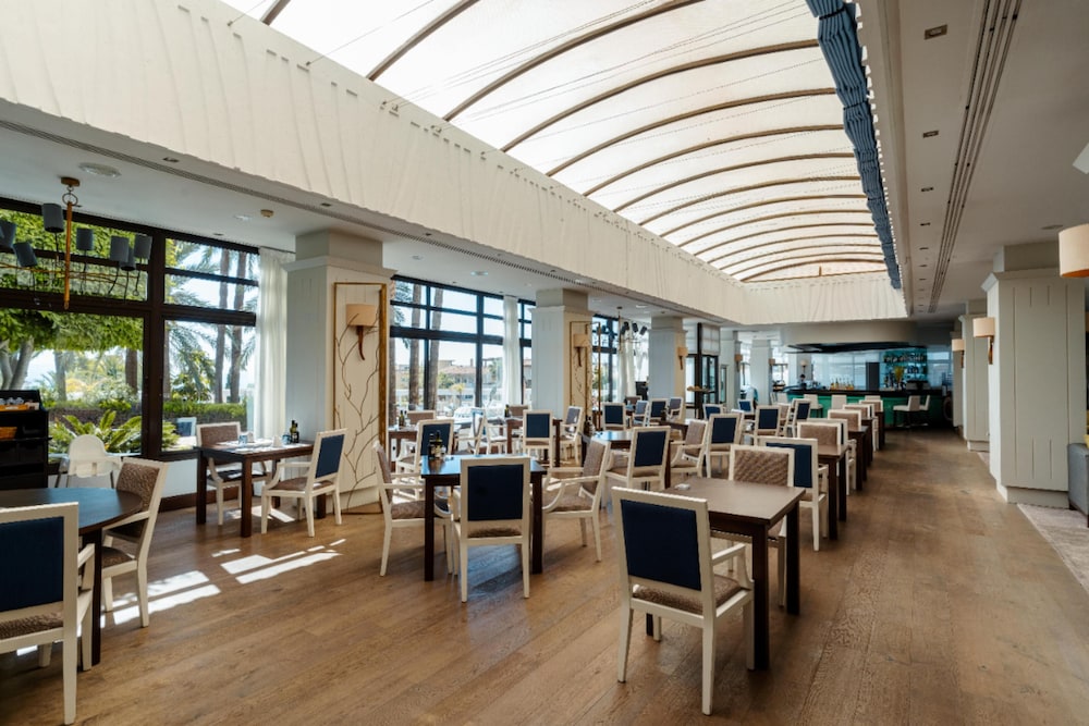GPRO Valparaiso Palace & Spa — Restaurant & bars in Palma de Mallorca, Balearic Islands