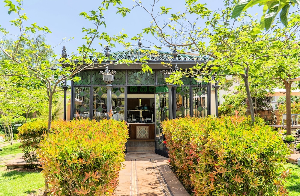 GPRO Valparaiso Palace & Spa — Restaurant & bars in Palma de Mallorca, Balearic Islands