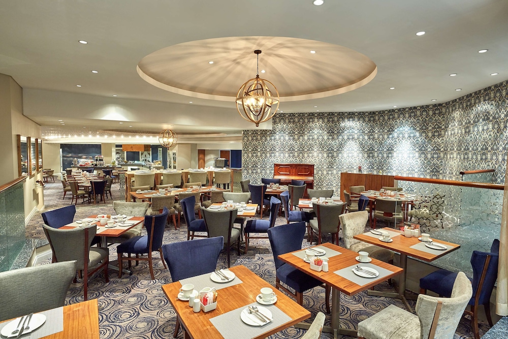 Southern Sun Cape Sun — Restaurant & bars in Cape Town, Western Cape