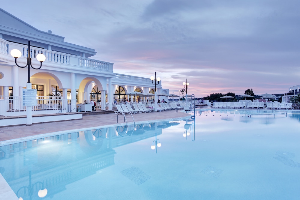 Grupotel Mar de Menorca — Main photo in Es Canutells, Balearic Islands