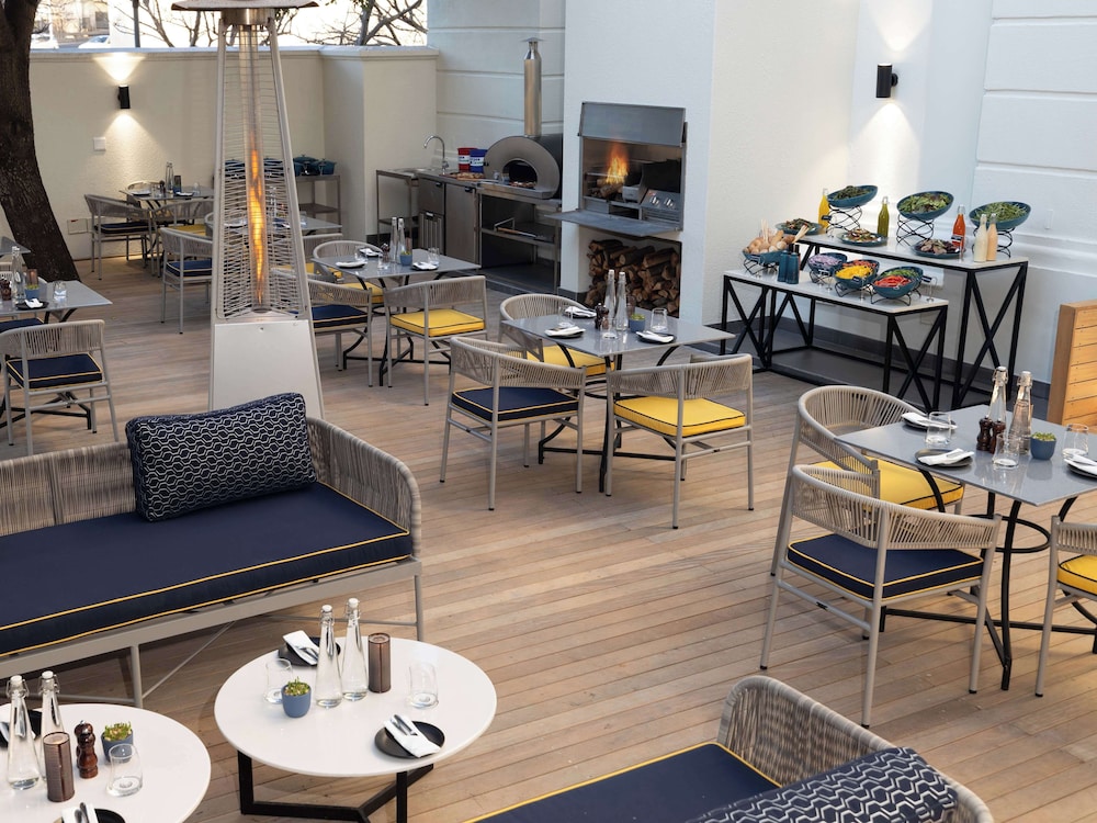Southern Sun The Cullinan — Restaurant & bars in Cape Town, Western Cape