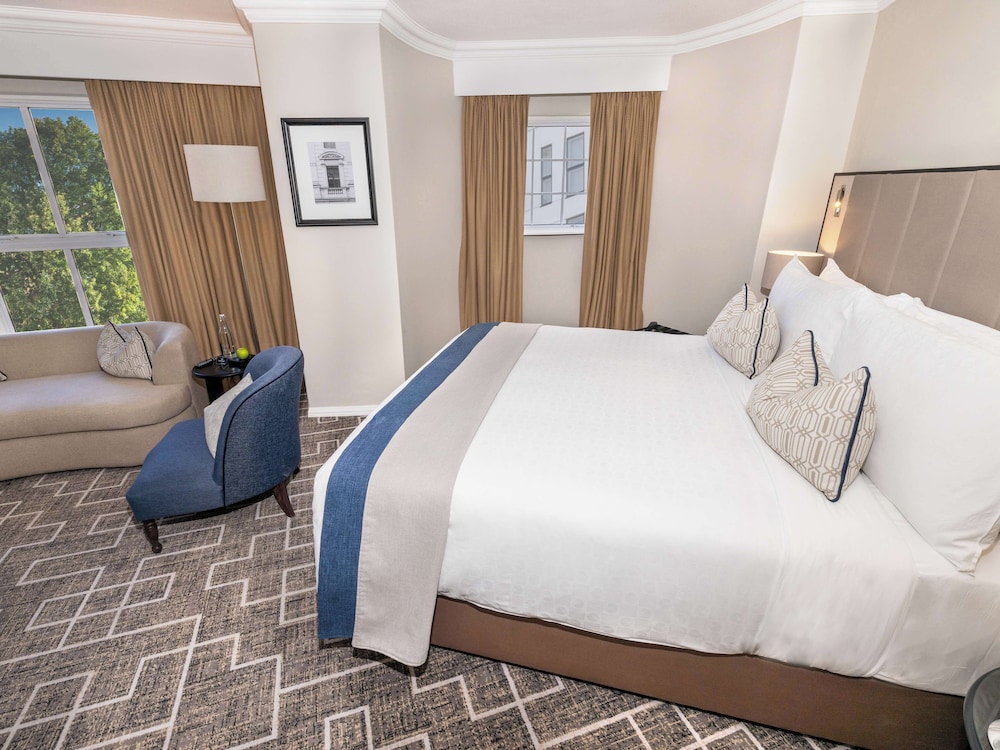 Southern Sun The Cullinan — Hotel rooms in Cape Town, Western Cape