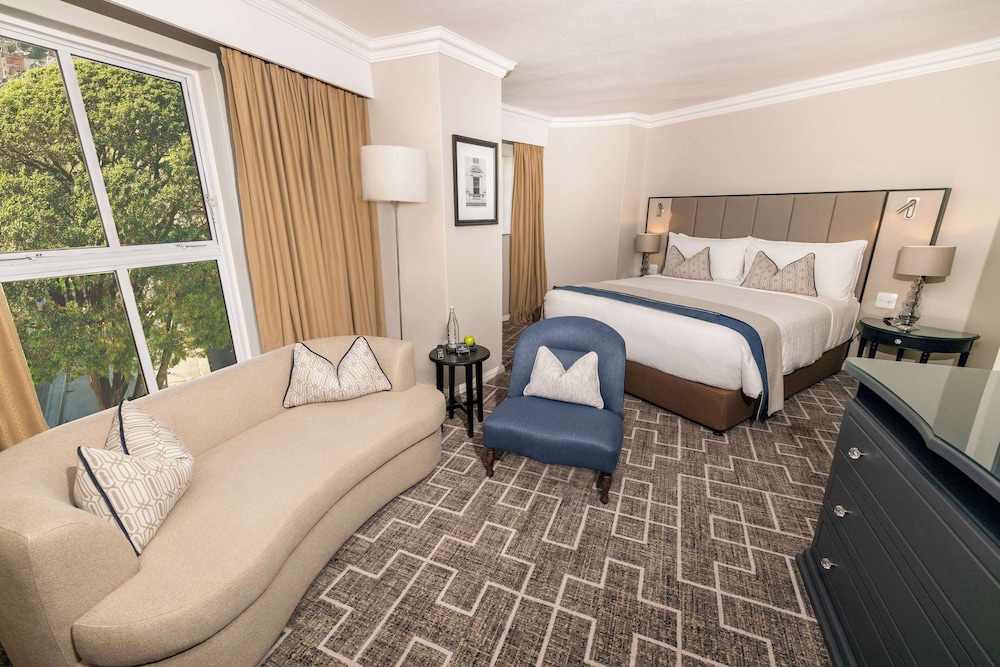 Southern Sun The Cullinan — Hotel rooms in Cape Town, Western Cape