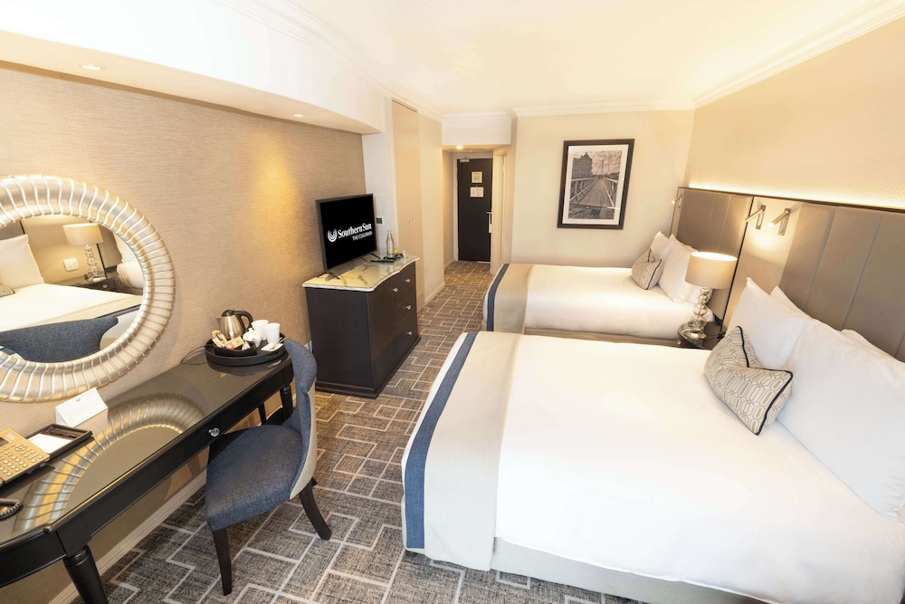 Southern Sun The Cullinan — Hotel rooms in Cape Town, Western Cape