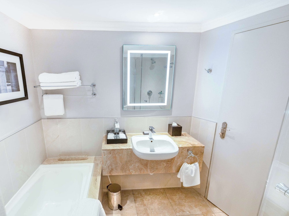 Southern Sun The Cullinan — Hotel rooms in Cape Town, Western Cape