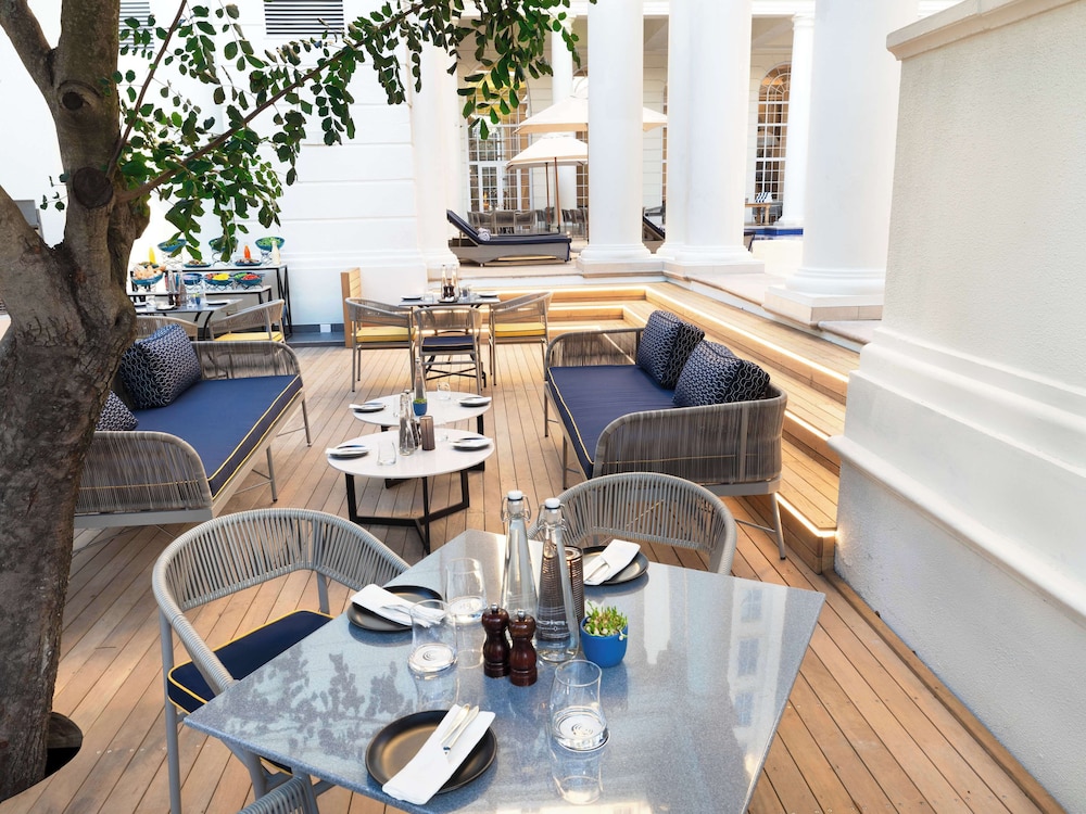 Southern Sun The Cullinan — Restaurant & bars in Cape Town, Western Cape