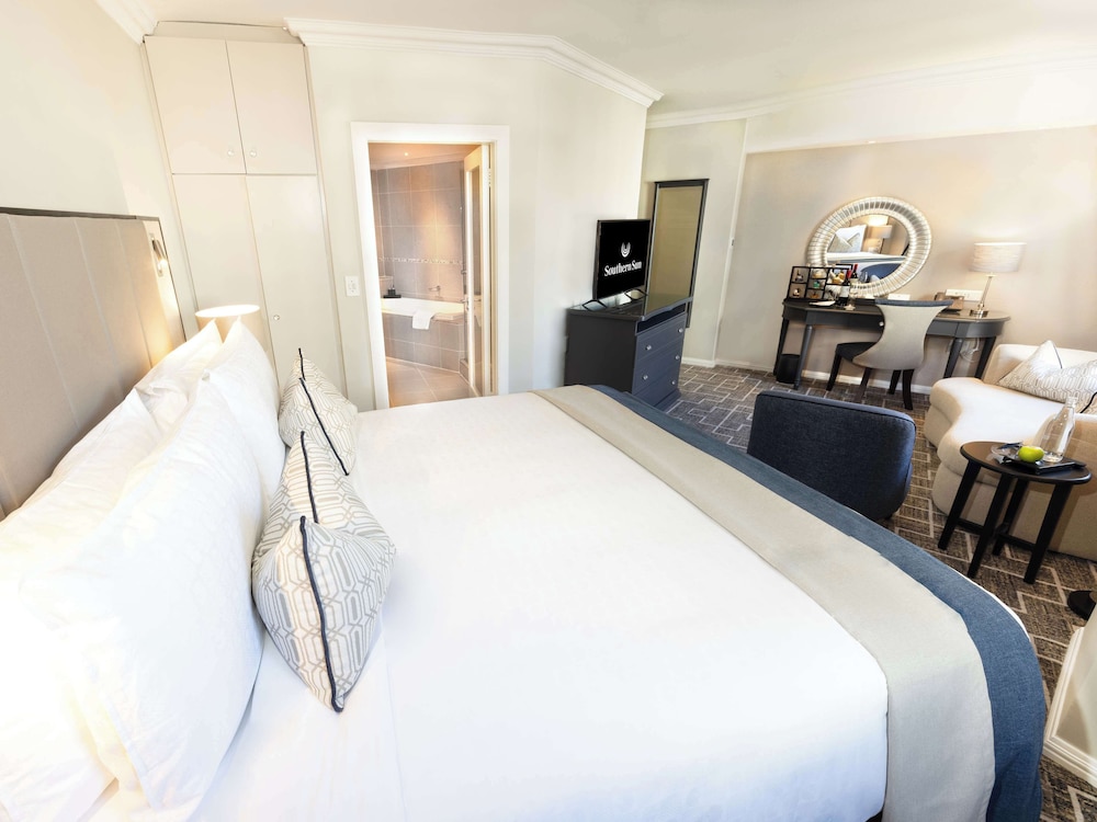Southern Sun The Cullinan — Hotel rooms in Cape Town, Western Cape