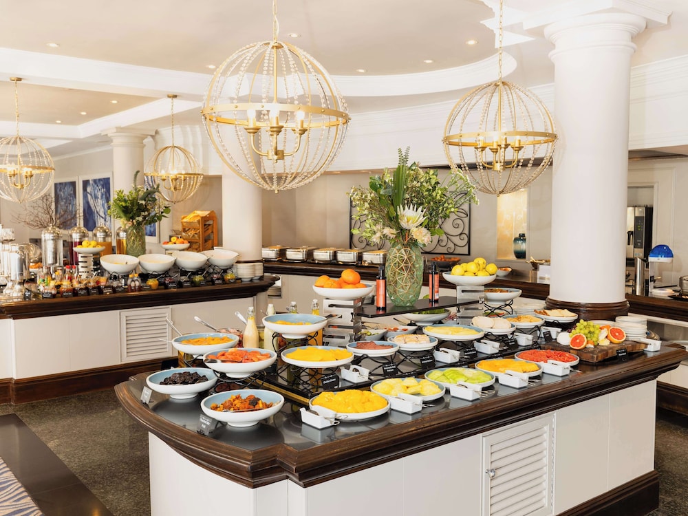 Southern Sun The Cullinan — Restaurant & bars in Cape Town, Western Cape
